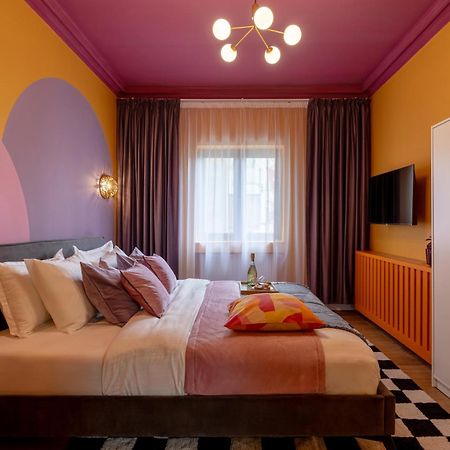Wes Anderson In Bucharest Lägenhet Exteriör bild