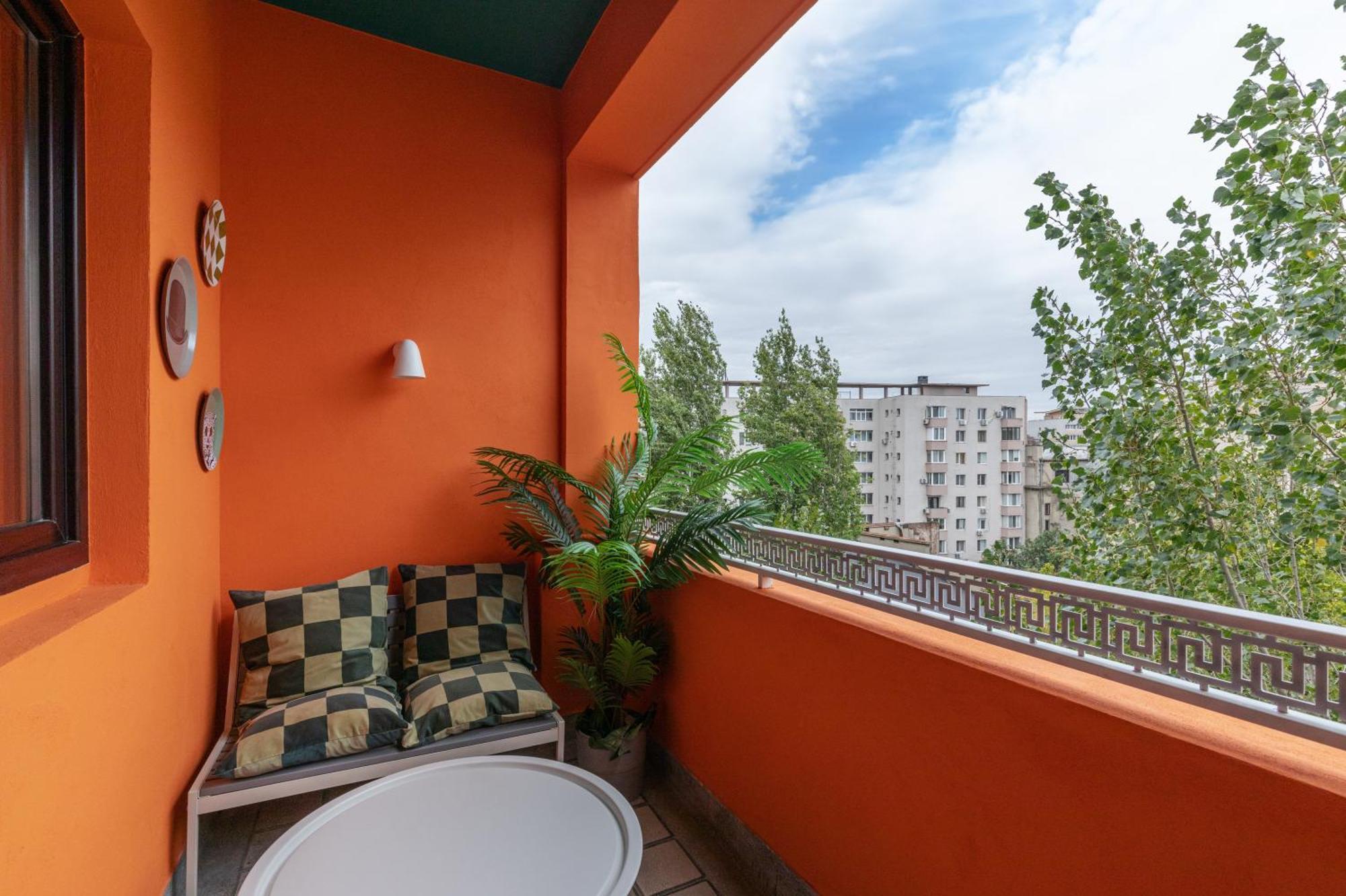 Wes Anderson In Bucharest Lägenhet Exteriör bild