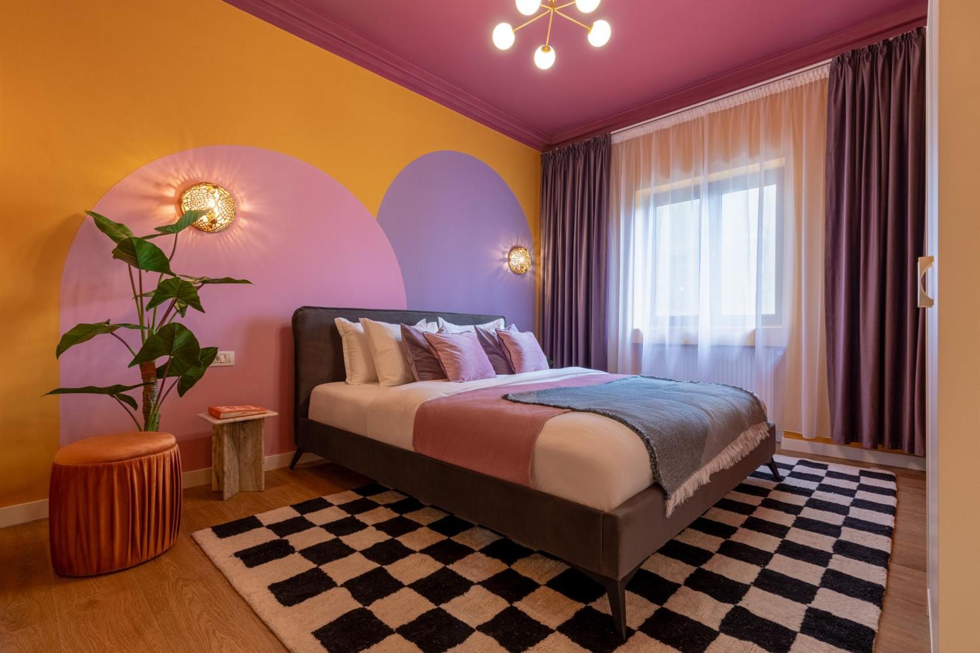 Wes Anderson In Bucharest Lägenhet Exteriör bild